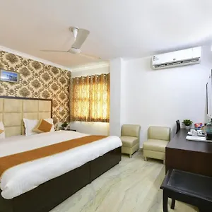 The First By Goyal Hoteliers 2* Agra (Uttar Pradesh)
